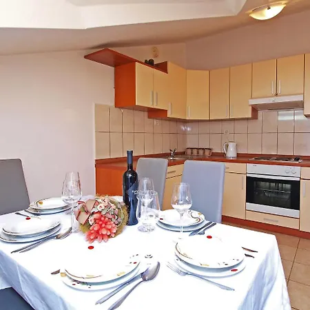 Apartment Jadranka-1 *